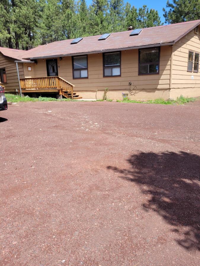 Greer Point Trails End Cabins Екстериор снимка