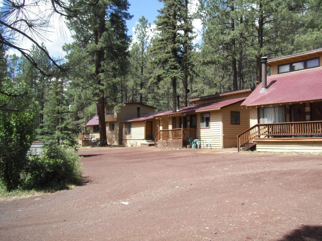 Greer Point Trails End Cabins Екстериор снимка